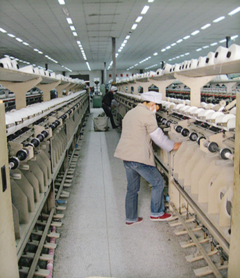 20S/2D 化纖滌綸縫紉線 原白_化纖紗批發